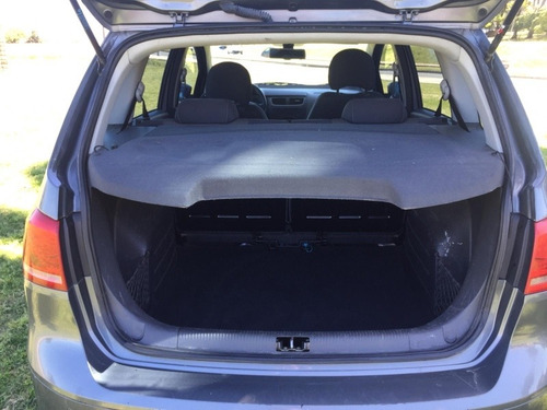 Volkswagen Suran 1.6 Highline 101cv 11c 2012