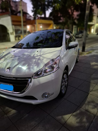 Peugeot 208 1.6 Allure Touchscreen
