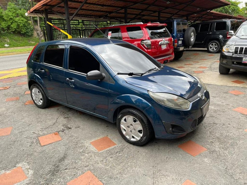 Imagen 2 de 10 de Ford Fiesta