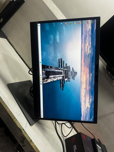 Dell Optiplex 7060 Mff I5 Oct 16gb Ssd 512gb Base Aio Mon 24 (Reacondicionado)
