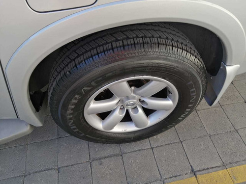 Nissan Armada 5.6 Exclusive 4x2 Mt 2013