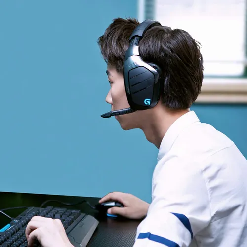 Auriculares Para Juegos Logitech G933 Wireless 7.1 Surround
