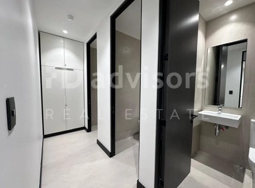 Oficina Amoblada En Open Plan + Privados - Providencia