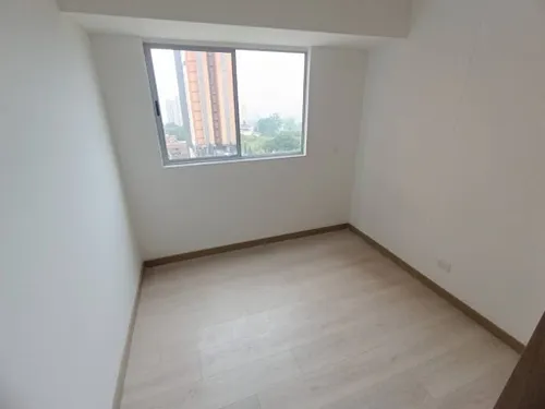 Apartamento En Arriendo Toledo 1092-2550