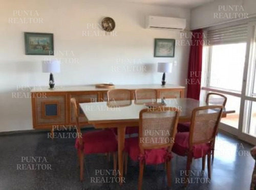 Apartamento Duplex En Venta En Playa Mansa- Ref: 308
