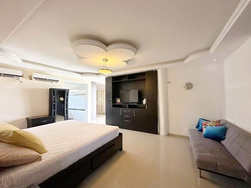 Josseyris Jimenez Vende Casa En Safari Country Club Carabobo