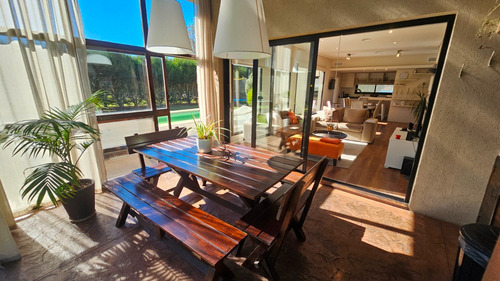 En Venta. Casa De 4 Ambientes Con Quincho Y Pileta. Haras Del Mar. Santa Clara Del Mar.