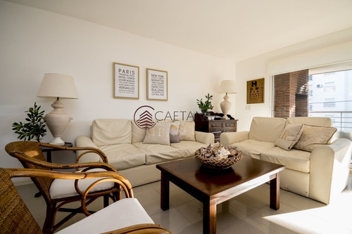 Imagen 2 de 20 de Amplio Y Luminoso Apartamento De 2 Dormitorios En Aidy Grill Venta Y Alquiler - Punta Del Este Aidy Grill