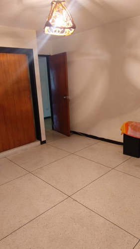 Pm Venta De Apartamento En Res. Javier En La Urb. El Trigal