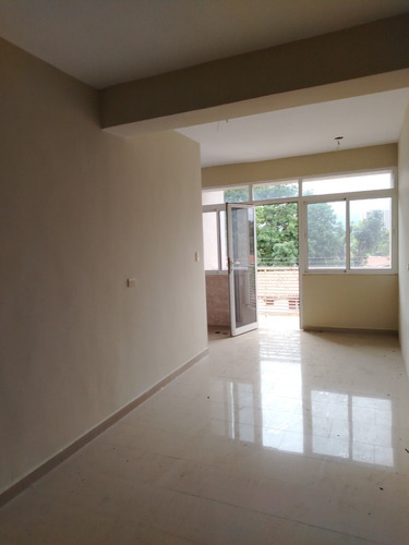 Apartamento Obra Blanca En Mañongo, Residencias Titanium Suite. Lm.p