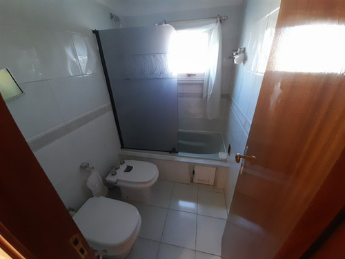 Imagen 27 de 30 de Piso 4 Ambientes Con Dependencia De Servicio