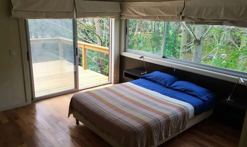 Casa 5 Ambientes C/dependencia Y Pileta. La Herradura. Pinamar Venta