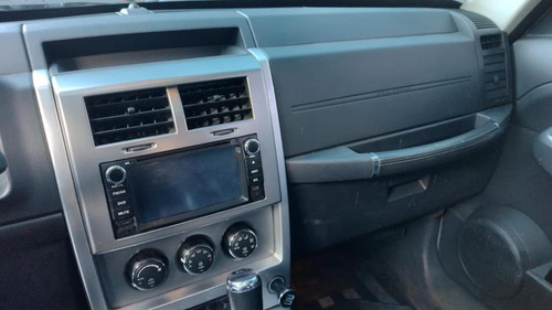 Imagen 11 de 16 de Jeep Cherokee 3.7 Limited Atx 4x4 Gris Año 2010- Tute Cars G
