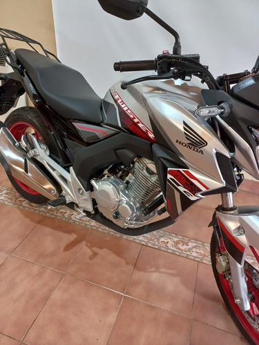 Imagen 1 de 3 de Honda Twister