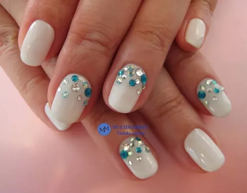 pegamento tips uñas manicura