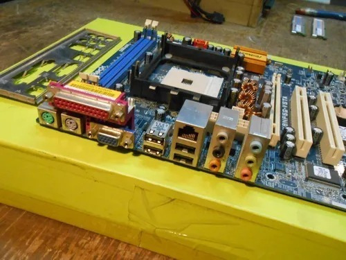 Motherboard Asrock K8nf6g-vsta Socket 754 (Usado)