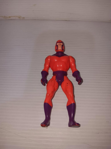 Marvel Super Heroes Secret Wars Magneto (Usado)