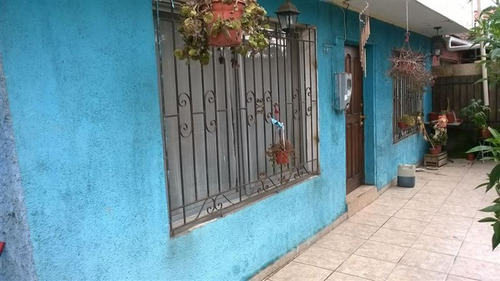 Casa En Venta De 5 Dorm. En Quinta Normal