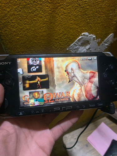 Consola Sony Psp 3000 17 Juegos Instlds 5 Fisicos , Cargador Negro (Usado)