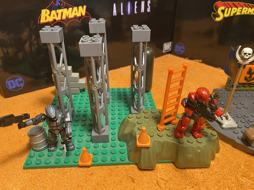 Megabloks Mega Construx Halo Battle Stage (9) (Usado)