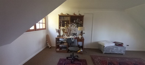 Casa En Venta De 5 Dorm. En Talagante