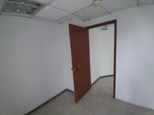 Oficina En Arriendo En San Pedro. Cod A10794