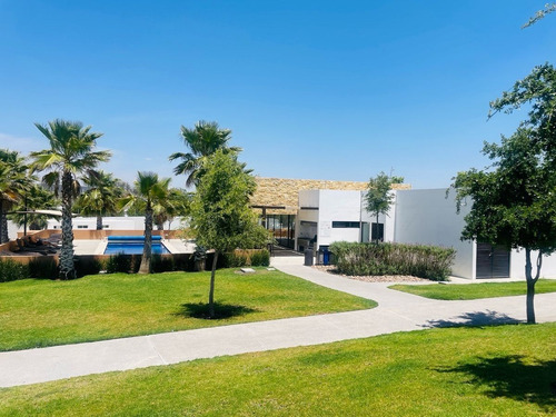 Casa En Renta En Codominio Alhandra, Zakia, Querétaro 3 Rec, 12,5k. Gps
