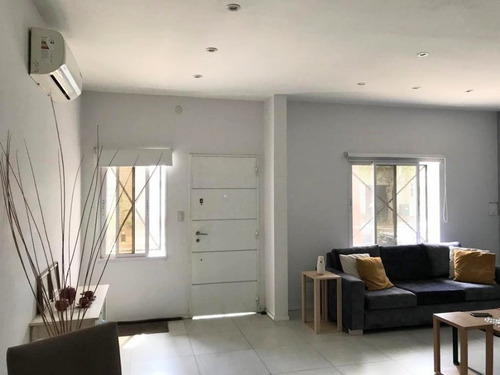 Imagen 3 de 14 de Departamento Tipo Casa En Venta En Lanus Oeste