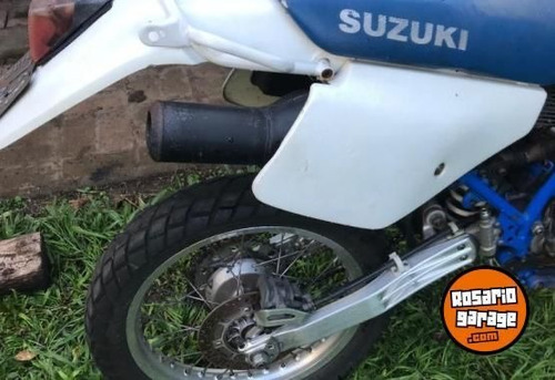Imagen 5 de 10 de Suzuki Dr 350 S