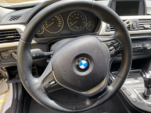 Imagen 16 de 20 de Bmw 320i Sportline 2.0