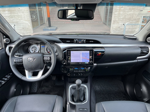 Imagen 12 de 15 de Toyota Hilux L/20 2.8 Dc 4x4 Tdi Srx 2022