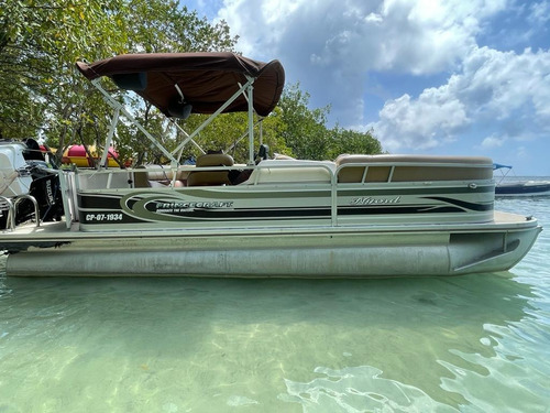 Imagen 6 de 13 de Catamaran Americano