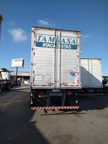 Imagem 12 de 18 de Volvo Vm 270