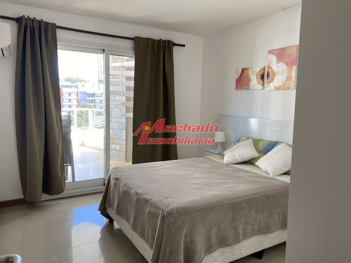 Imagen 13 de 17 de Pent House, Con Espectacular Parrillero