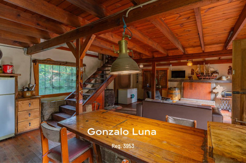 Venta De Casa En El Bosque Peralta Ramos En La Ciudad De Mar Del Plata.