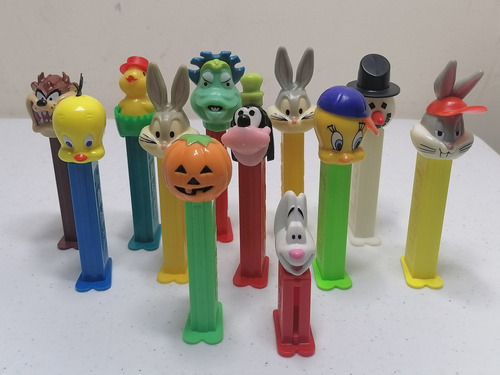 Pez Dispensador Lote De 12 Bugs Bunny Taz Antiguo 1995 