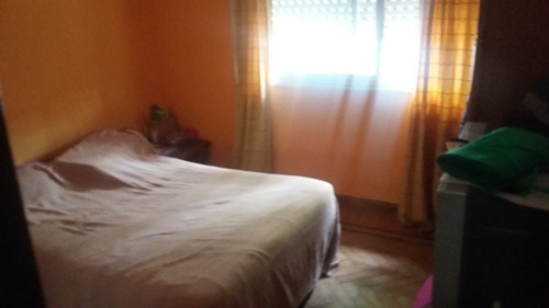 Imagen 4 de 7 de Ramos Mejia: Chalet 3 Ambientes Con Patio