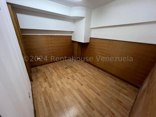 Ana Torres. Local Comercial En Venta 24-22288 En Chuao