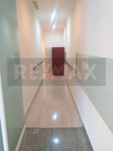 Imagen 3 de 9 de Consultorio En Venta En La Viña, Valencia Carabobo