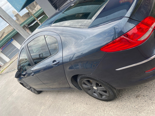 Peugeot 408 2.0 Allure 143cv