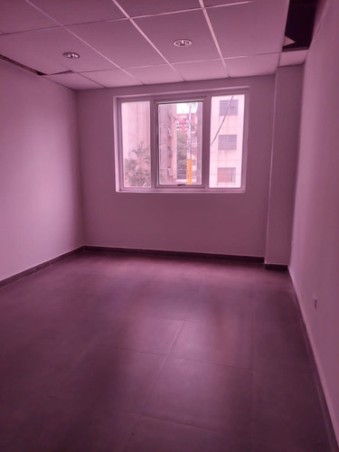 Imagen 9 de 23 de Marisol Castro Alquila Galpón Con Local Comercial Entre Av. Bolívar Y Hermandad Gallega De Valencia | Carabobo | Sector La Ceiba | PLG-95 Marisol 04244923040
