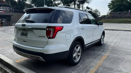 Ford Explorer 3.5 Xlt Piel Mt