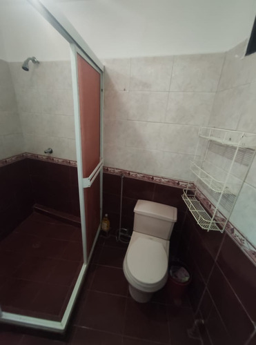 Imagen 15 de 16 de Casa 5 Hab, 3 Baños, 2 Lavanderos Caraballeda