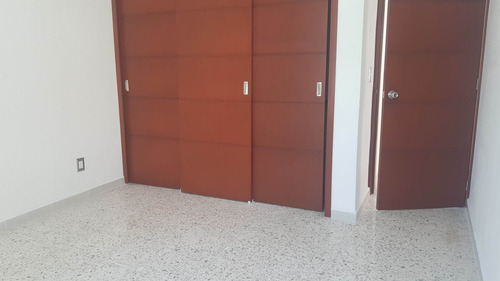 Imagen 9 de 13 de Casa Cerca A La Avenida Circunvalacion Y Normalistas