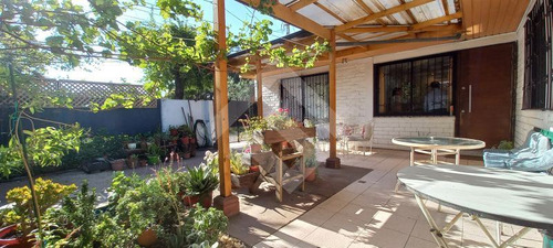 Casa En Arriendo De 3 Dorm. En Macul