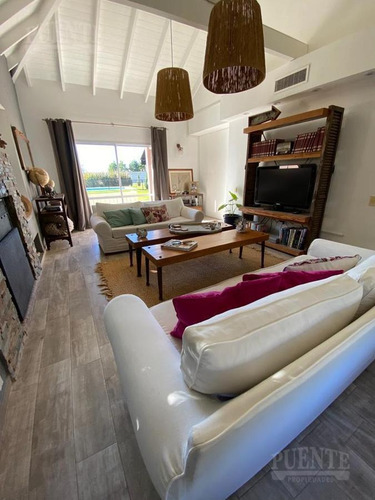Imagen 9 de 29 de Casa - Echeverría Del Lago - Canning - Esteban Echeverría - Venta Con Renta