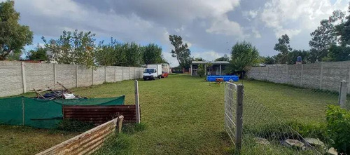 Casa Venta 2 Dormitorios 1 Baño 1 Patio 3 Cocheras 1140 Mts 2 Totales - Lisandro Olmos