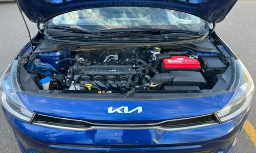 Kia Rio 4p LX L4/1.6 Aut