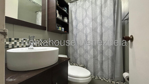 Alquiler De Apartamento En Colinas De Quinta Altamira En El Marques