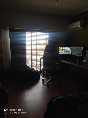 Amplia Casa En Venta En Quilmes, Apta Credito.